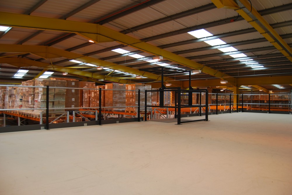 Increase workspace with a Mezzanine Floor